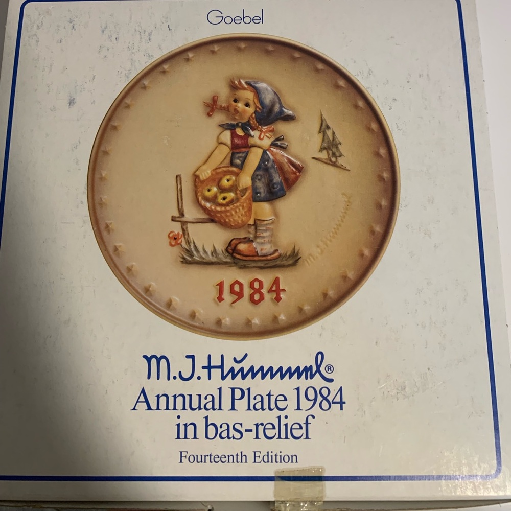 MJ Hummel Annual Plate 1984